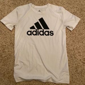 Adidas Boys short sz M excellent Condition